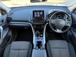 2023 MITSUBISHI Eclipse Cross ES