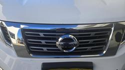 2019 Nissan Navara RX