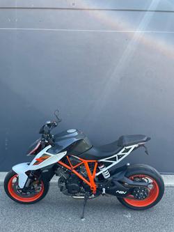 2018 KTM 1290 Super Duke R Super Duke Orange