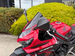 2023 Honda CBR650R Red
