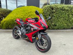 2023 Honda CBR650R Red