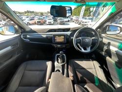 2016 Toyota Hilux SR5
