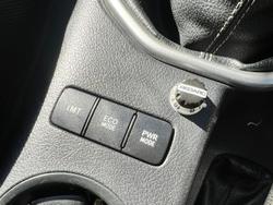 2016 Toyota Hilux SR5