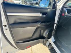 2016 Toyota Hilux SR5