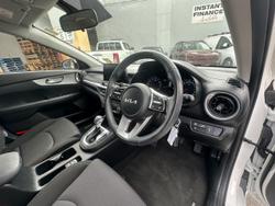 2021 Kia
                Cerato S