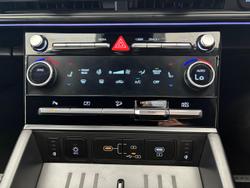 2025 Hyundai Santa Fe Hybrid Calligraphy MX5.V1 MY25 AWD White