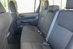 2016 Toyota Hilux SR