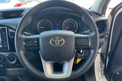 2016 Toyota Hilux SR