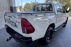 2016 Toyota Hilux SR