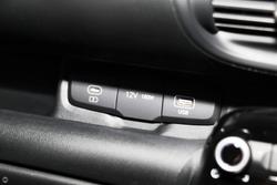 2025 Hyundai INSTER Cross