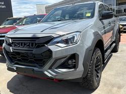 2025 Isuzu D-MAX BLADE