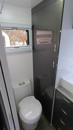 2025 Red Centre Oasis 20 Type B