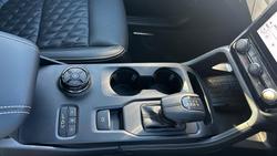 2025 Ford Everest Platinum