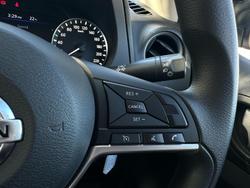 2024 Nissan Navara SL