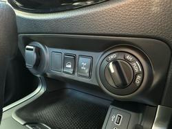 2024 Nissan Navara SL