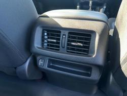 2024 Nissan Navara SL