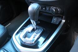 2023 Nissan Navara ST-X