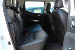 2023 Nissan Navara ST-X