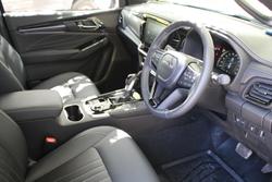 2025 Isuzu MU-X LS-T