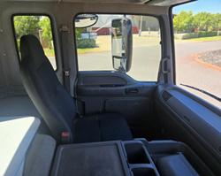 2008 Isuzu Cxz Giga WHITE