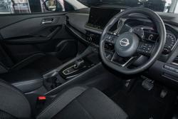 2025 Nissan QASHQAI ST-L