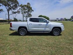 2025 Mitsubishi
Triton GLS