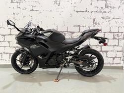 2025 Kawasaki Ninja 500 (EX500G) Ninja Black