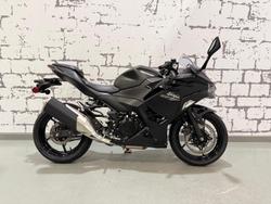 2026 Kawasaki Ninja 500 (EX500G) Ninja Black