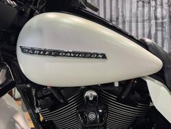 2018 Harley-davidson FLHXS STREET GLIDE SPECIAL Bonneville Salt Denim