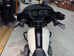 2018 Harley-davidson FLHXS STREET GLIDE SPECIAL Bonneville Salt Denim