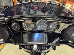2018 Harley-davidson FLHXS STREET GLIDE SPECIAL Bonneville Salt Denim