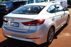 2017 Hyundai Elantra Active