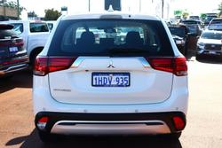 2020 Mitsubishi Outlander ES