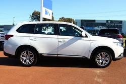 2020 Mitsubishi Outlander ES