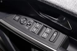 2025 Peugeot 5008 GT Premium Hybrid P74 MY25 Nera Black