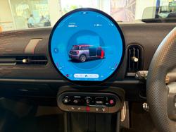 2024 MINI Cooper JCW Favoured