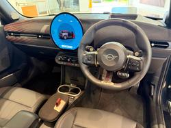 2024 MINI Cooper JCW Favoured