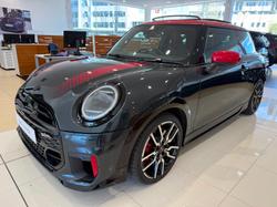 2024 MINI Cooper JCW Favoured