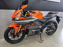 2022 Yamaha YZF-R3 ORANGE