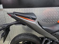 2022 Yamaha YZF-R3 ORANGE