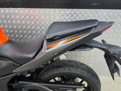 2022 Yamaha YZF-R3 ORANGE