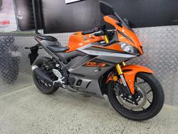 2022 Yamaha YZF-R3 ORANGE