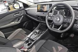 2025 Nissan QASHQAI ST-L
