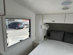 2025 Supreme 1990_R_K1e3_T Sunray 19'9