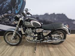2003 Triumph THUNDERBIRD Black