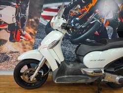 2012 APRILIA SCARABEO 300ie WHITE