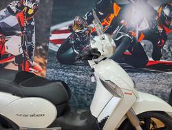2012 APRILIA SCARABEO 300ie WHITE