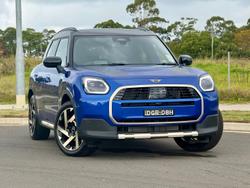2025 MINI Countryman C Favoured