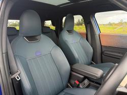 2025 MINI Countryman C Favoured