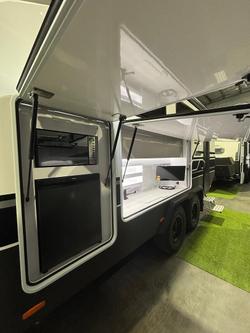 2025 Zone RV Expedition Hard Top